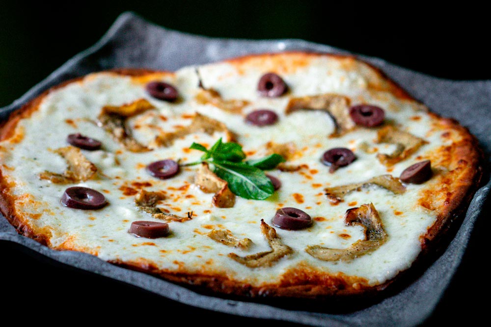 Truffled White Pizza
